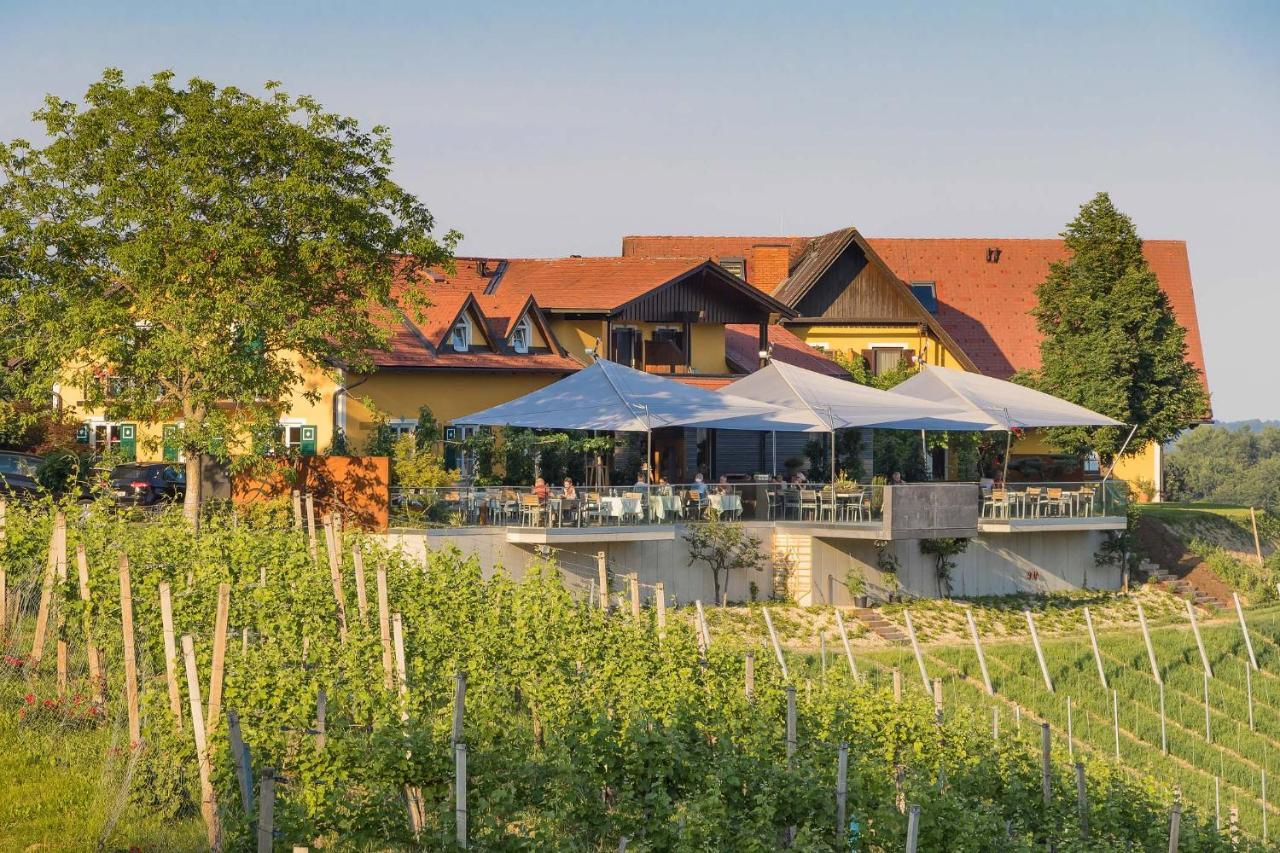 Weingut Essgut Schlafgut Sabathihof-Dillinger Hotell Glanz an der Weinstraße Eksteriør bilde